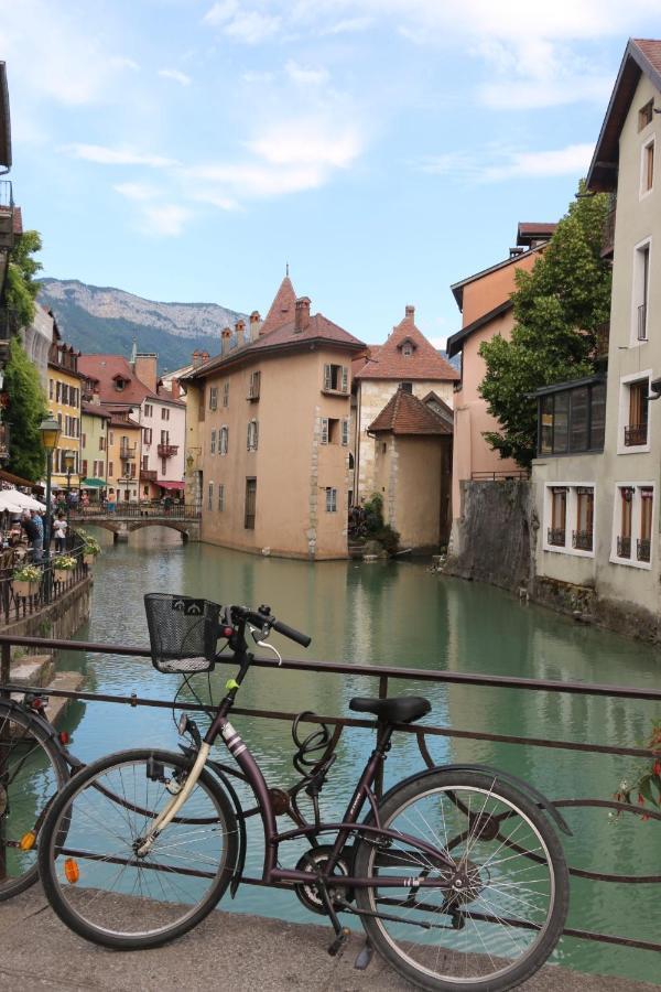 Pause Cafe Avec Sauna Annecy Luaran gambar